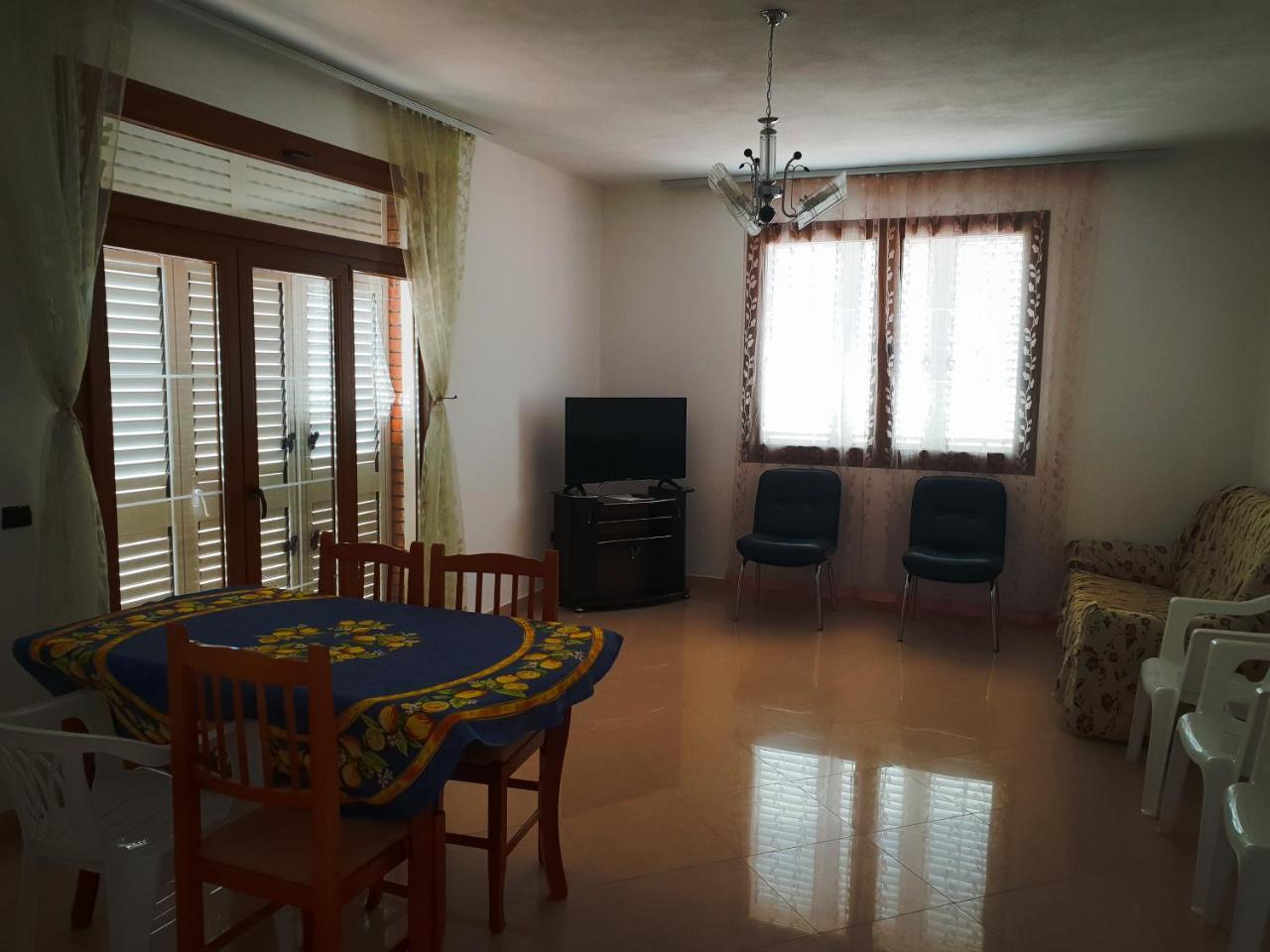 Lux Apartments Vlorë 외부 사진